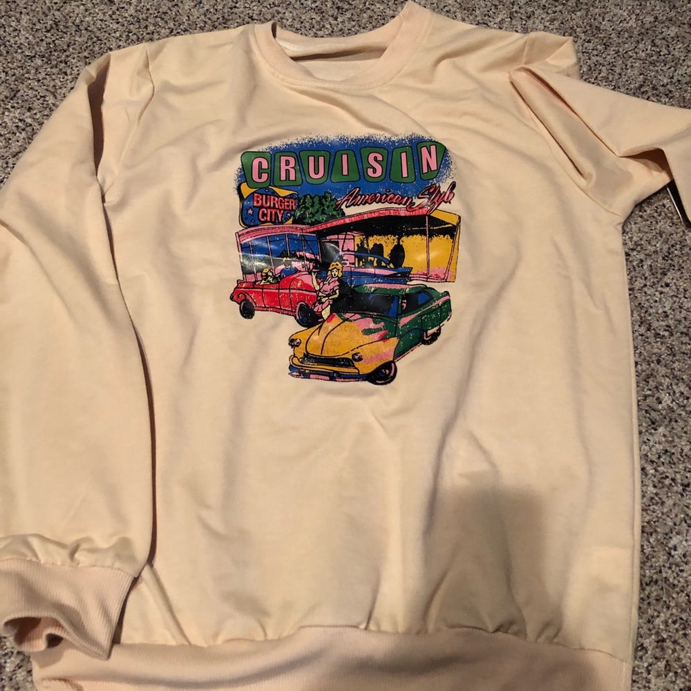 Yellow / cream car long sleeve crew neck vintage